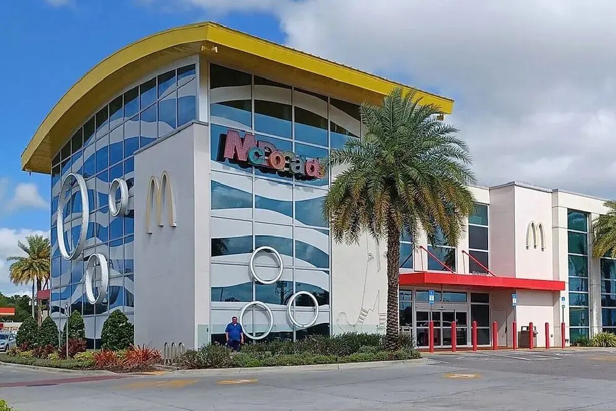 El McDonald's más grande del mundo sorprende a todos con su tamaño y menú  especial | Marcausa, image size:1200x800