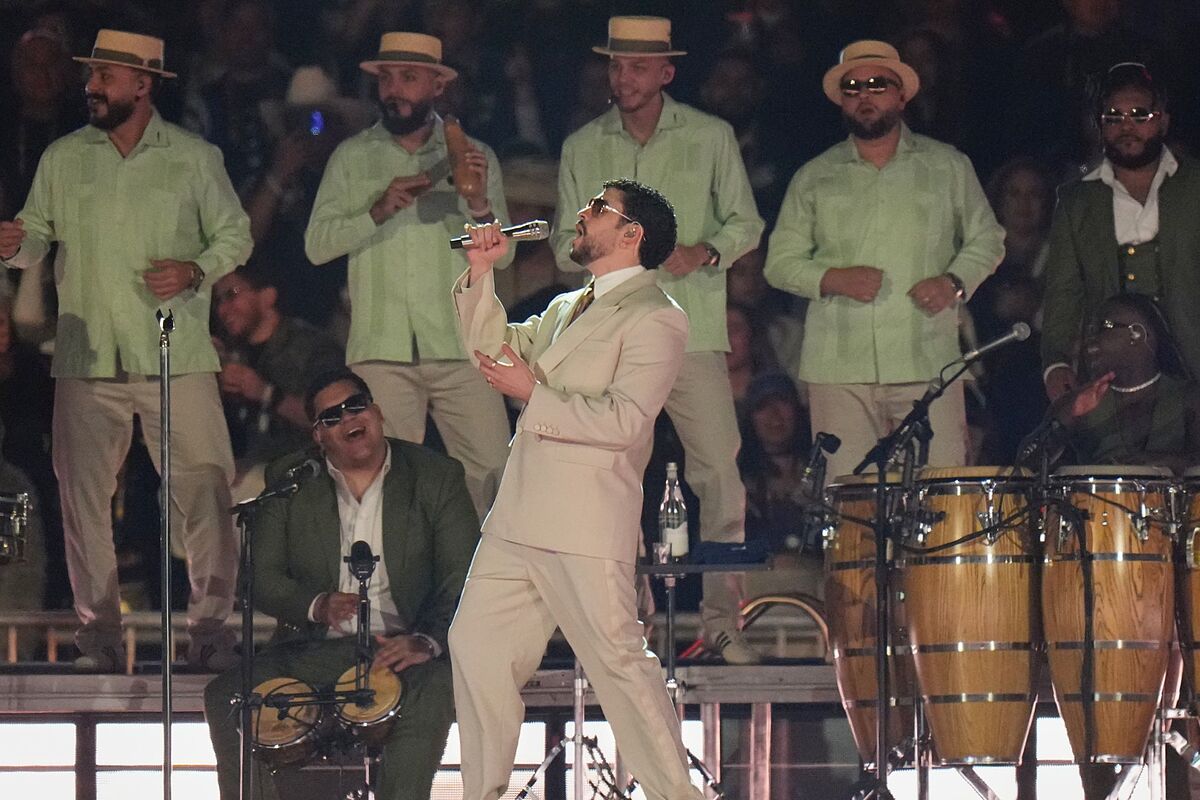 ¿Cuánto cobrará Bad Bunny por el show de medio tiempo del Super Bowl 2026?