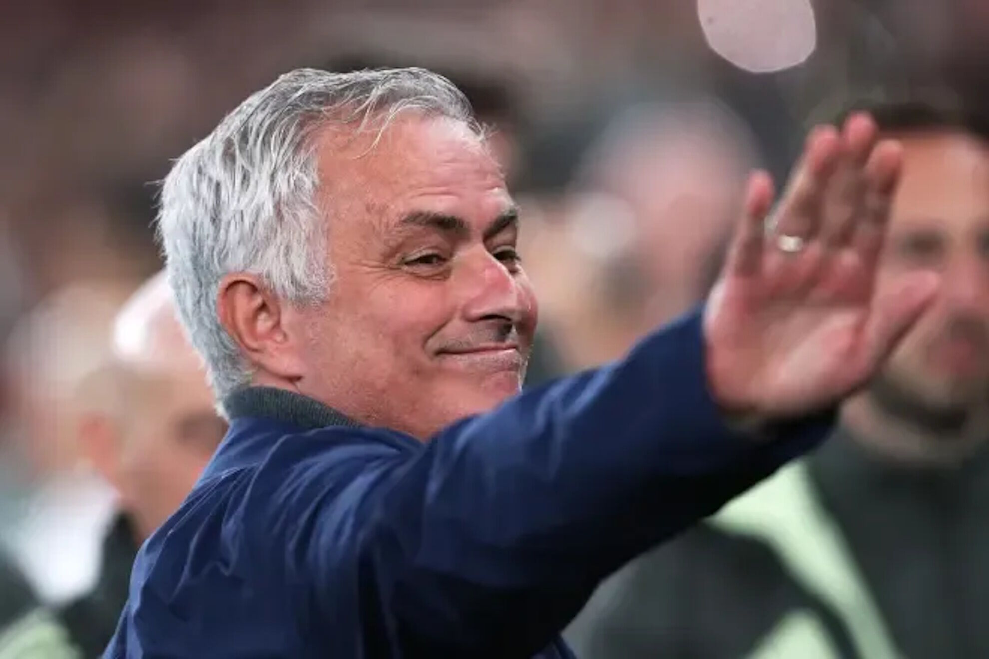 Mourinho divide al madridismo con su estrategia para solucionar el problema con Mbapp�