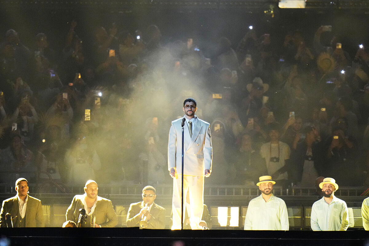 Bad Bunny se gana al público mexicano con Mr. Iguana, Penta Zero Miedo y lucha libre