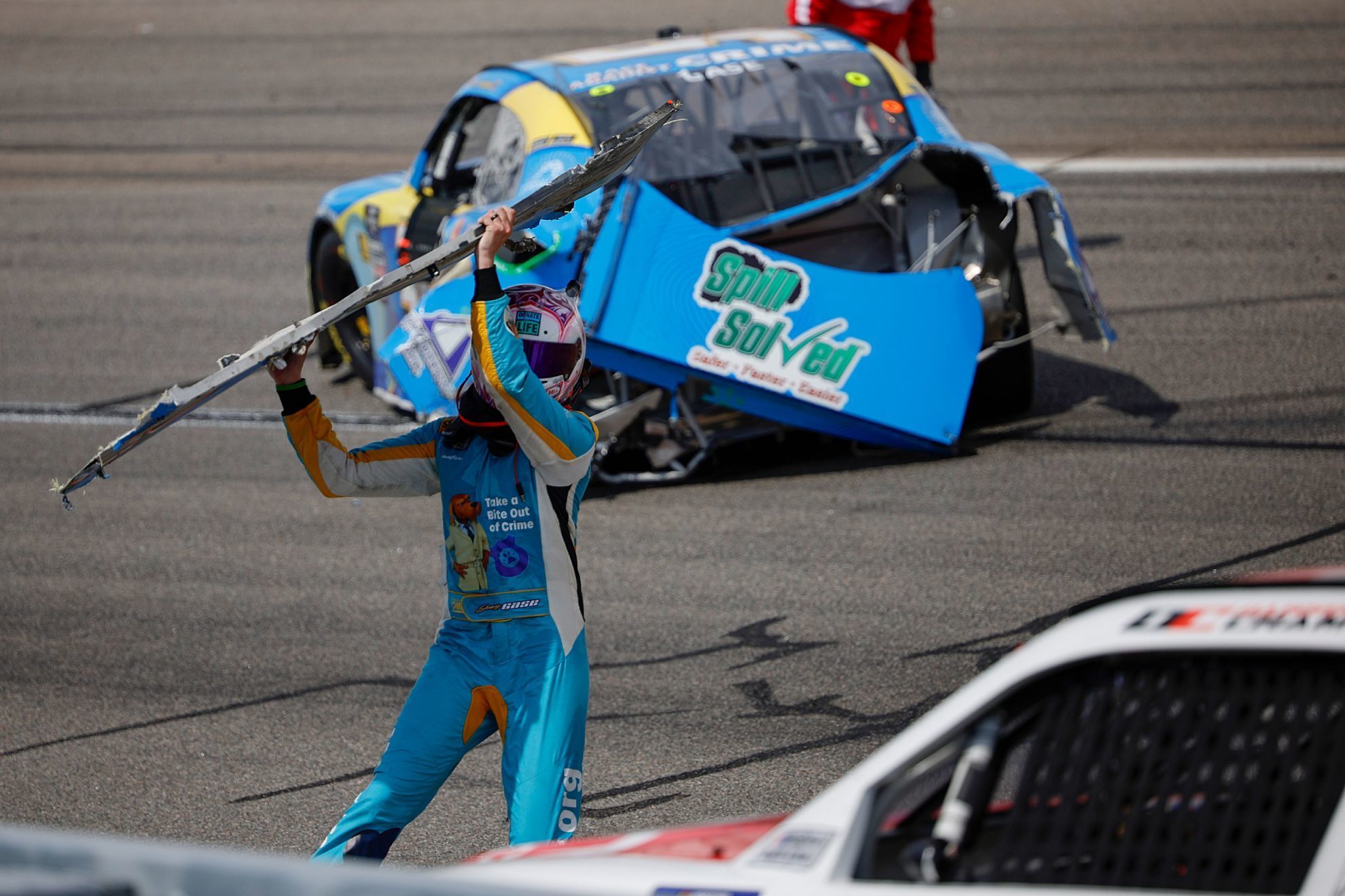 Gase podr�a ser sancionado de manera importante por NASCAR
