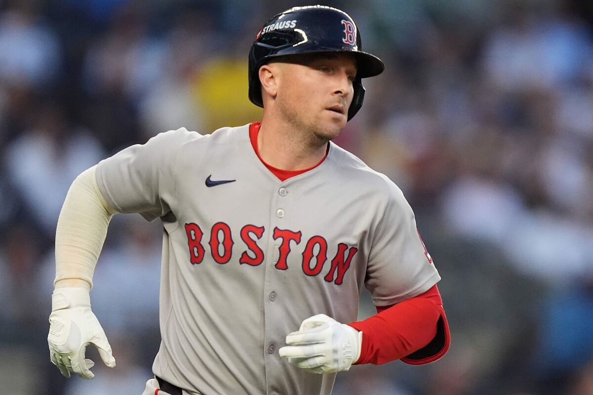 Alex Bregman inicia su etapa en los Chicago Cubs con nuevo número y altas expectativas