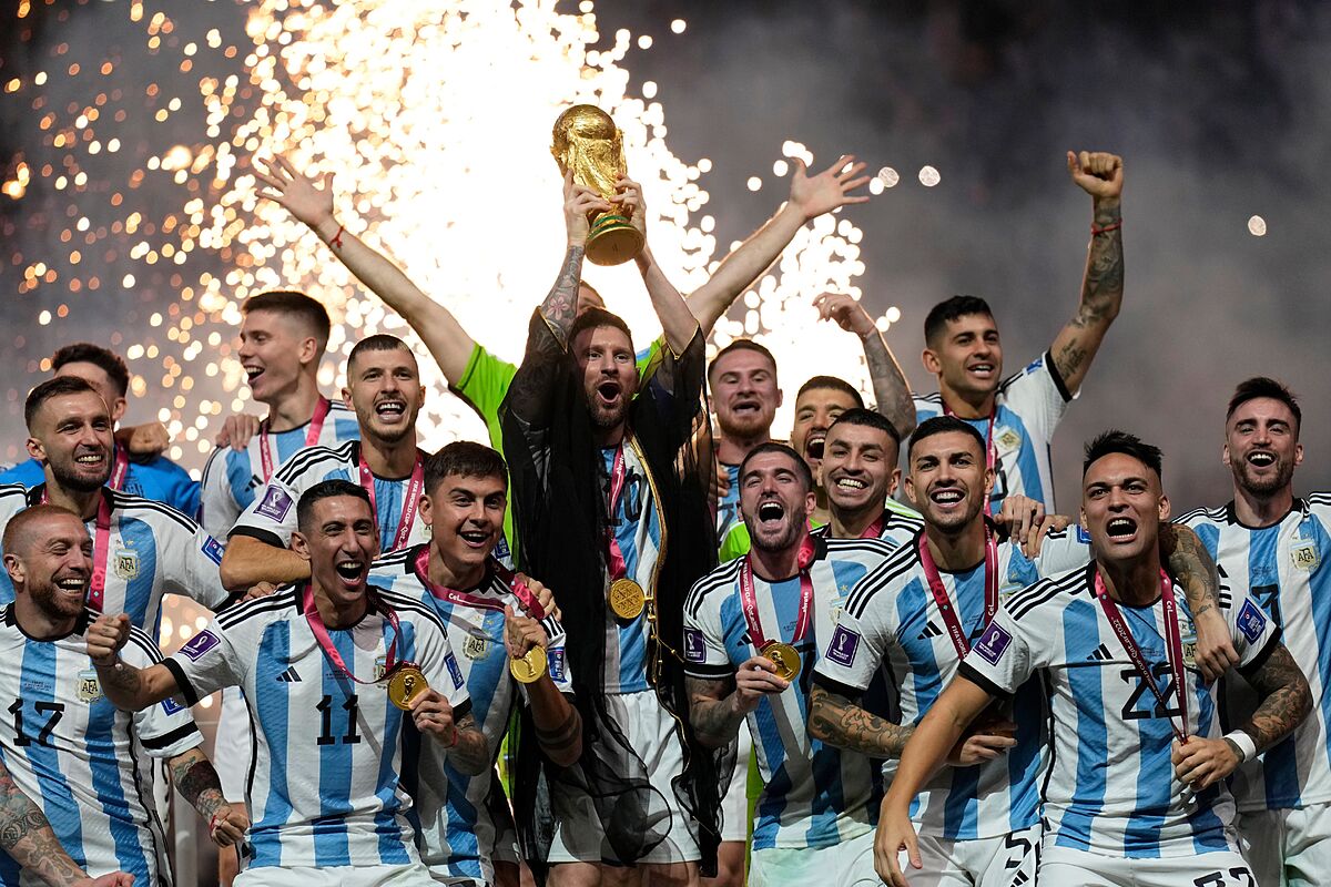 Ex compañero de Messi en Argentina anuncia su retiro del fútbol y confirma su nuevo rol