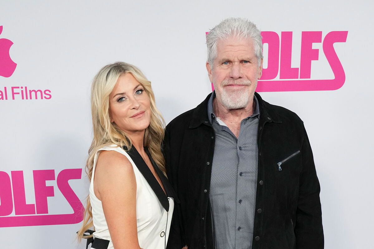 Hellboy está muy enamorado y presume su amor por Allison Dunbar en México