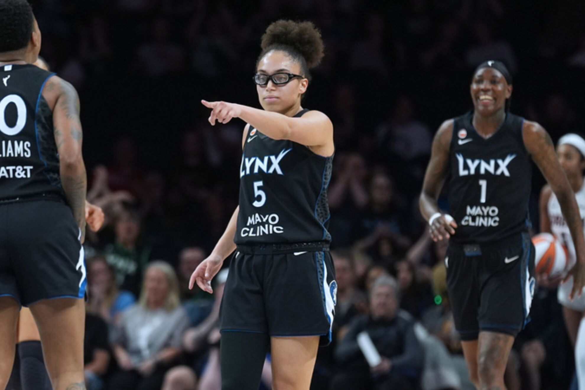 Olivia Miles est� causando una fuerte primera impresi�n en la WNBA como novata de las Minnesota Lynx.