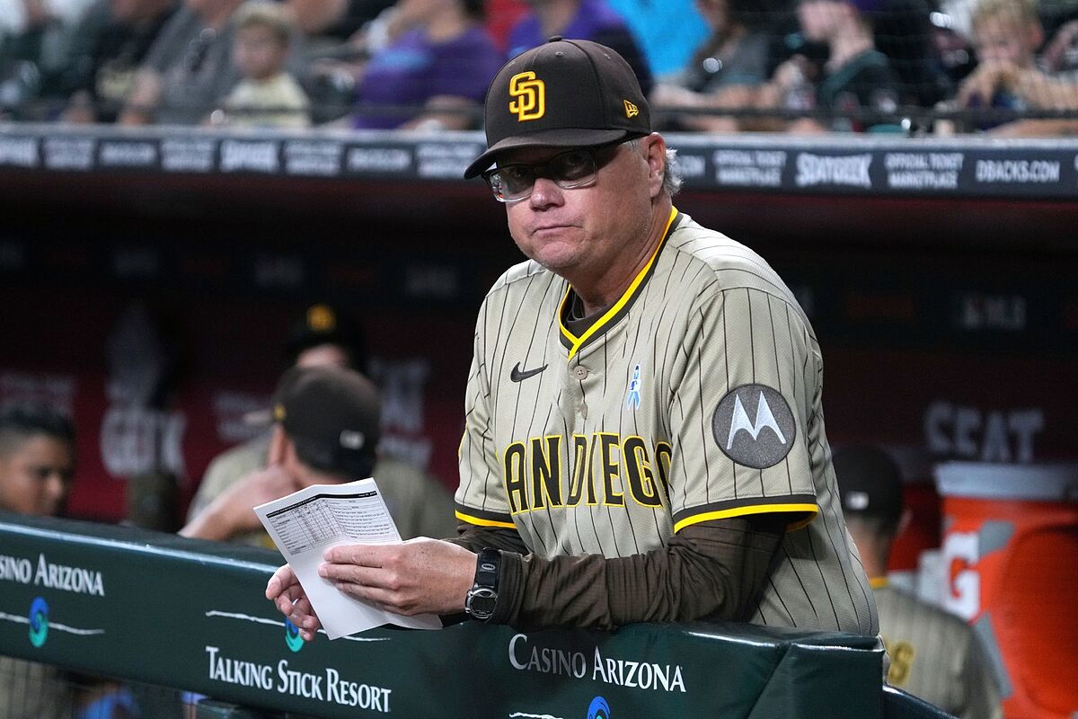 El manager de los Padres, principal rival de los Dodgers, anuncia su retirada