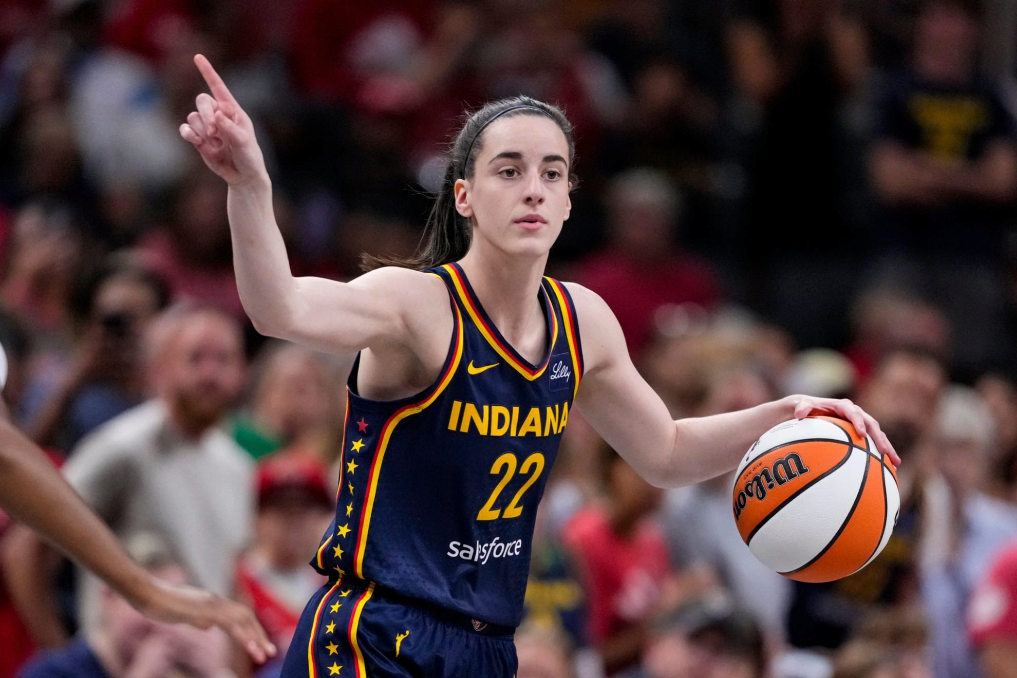Caitlin Clark durante un partido de las Indiana Fever en la temporada 2026 de la WNBA.