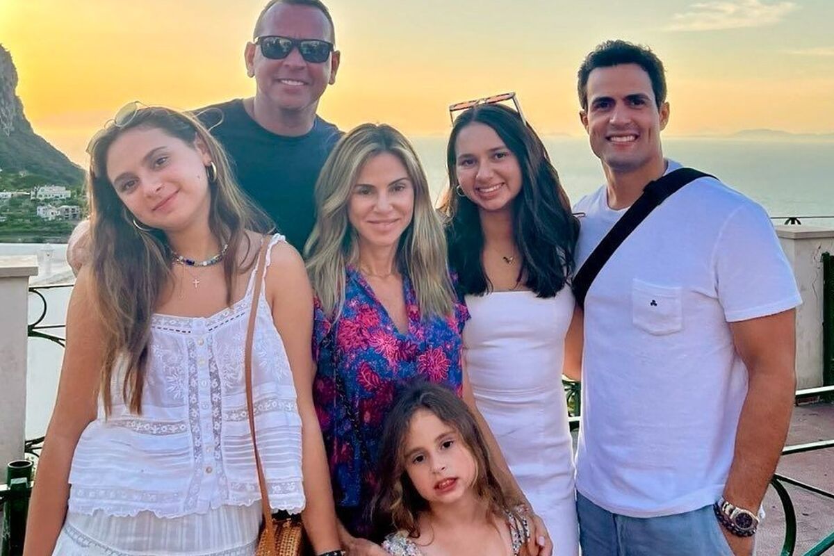 Alex Rodríguez equilibra su faceta familiar y empresarial lejos del béisbol