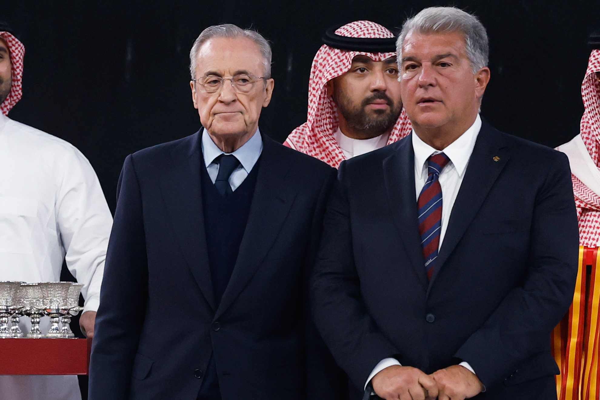 Florentino P�rez y Joan Laporta, en la final de la Supercopa de Espa�a /
