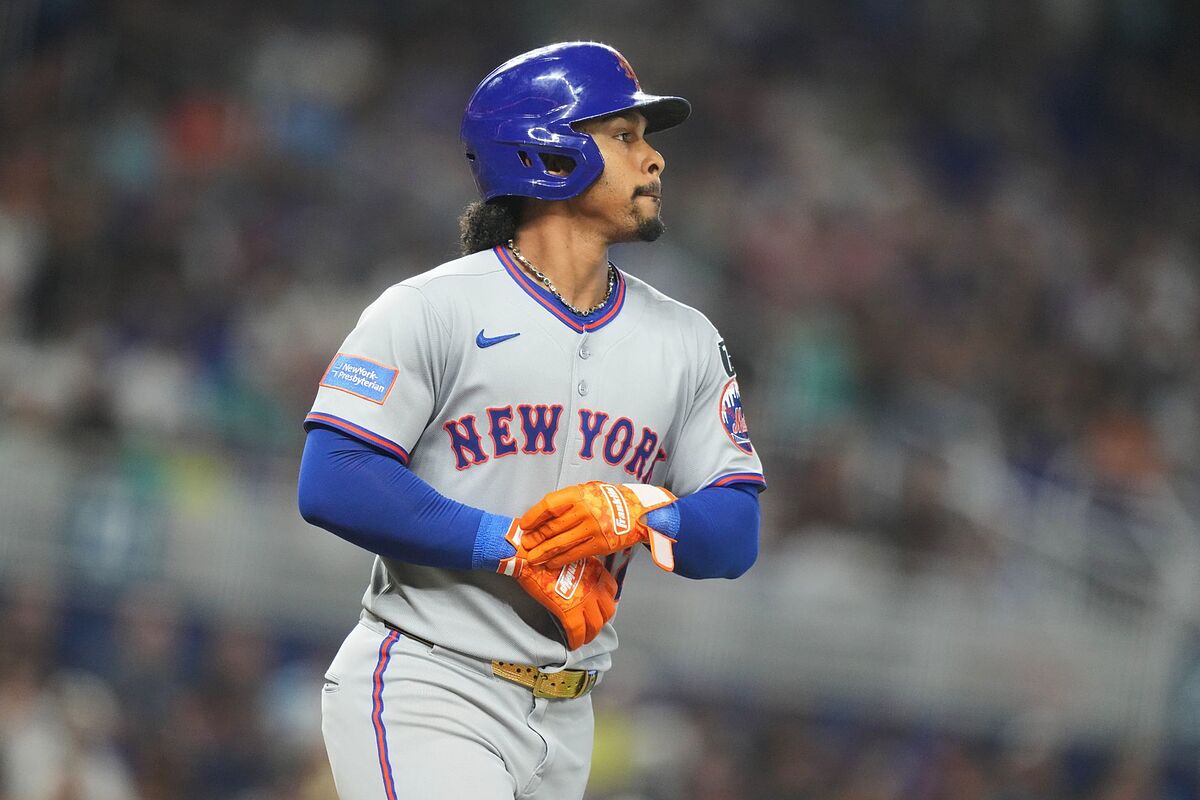 Francisco Lindor enciende las alarmas en los Mets: posible cirugía de muñeca a semanas del inicio de temporada