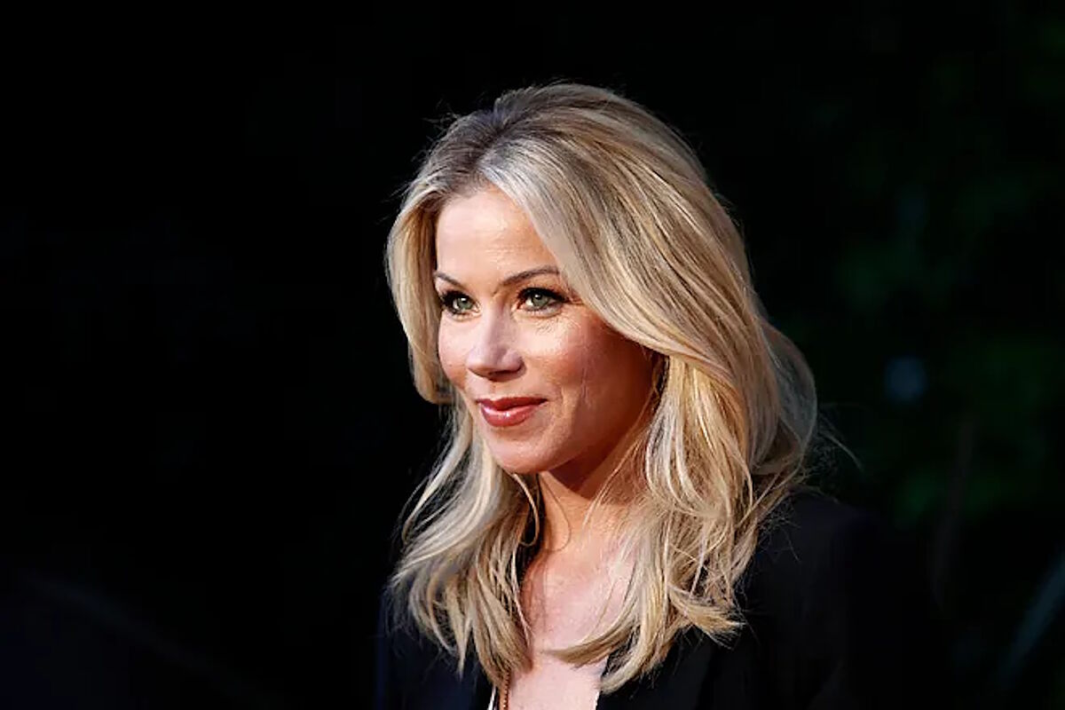 Actualización sobre la salud de Christina Applegate: la actriz está hospitalizada en medio de su lucha contra la esclerosis múltiple