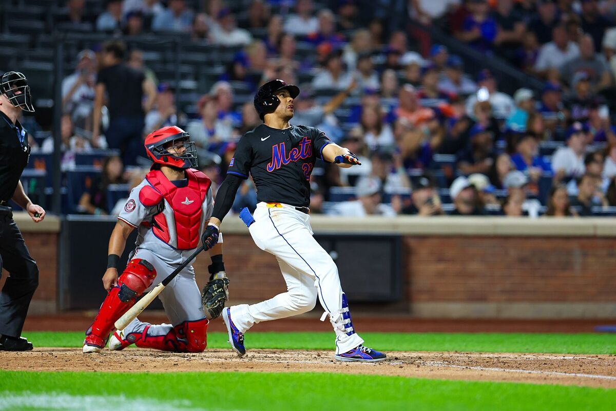 Juan Soto enamora a los fanáticos de los Mets y rápidamente se está convirtiendo en una leyenda del club